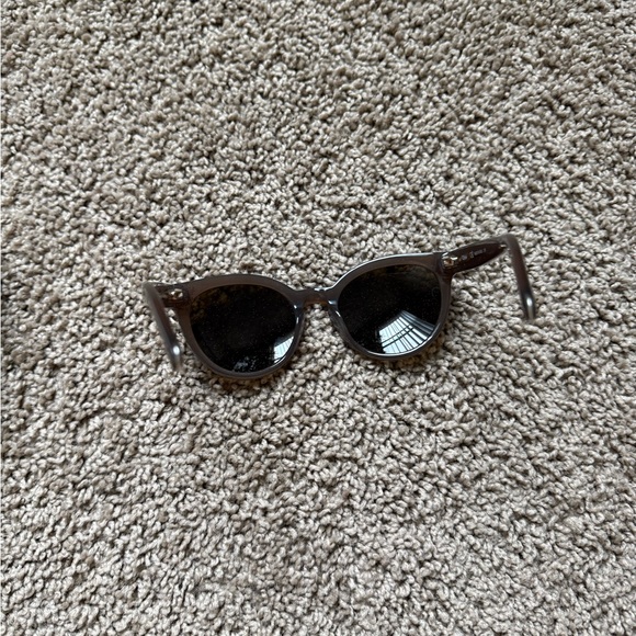 Chloe Brown Sunglasses - Picture 5 of 13